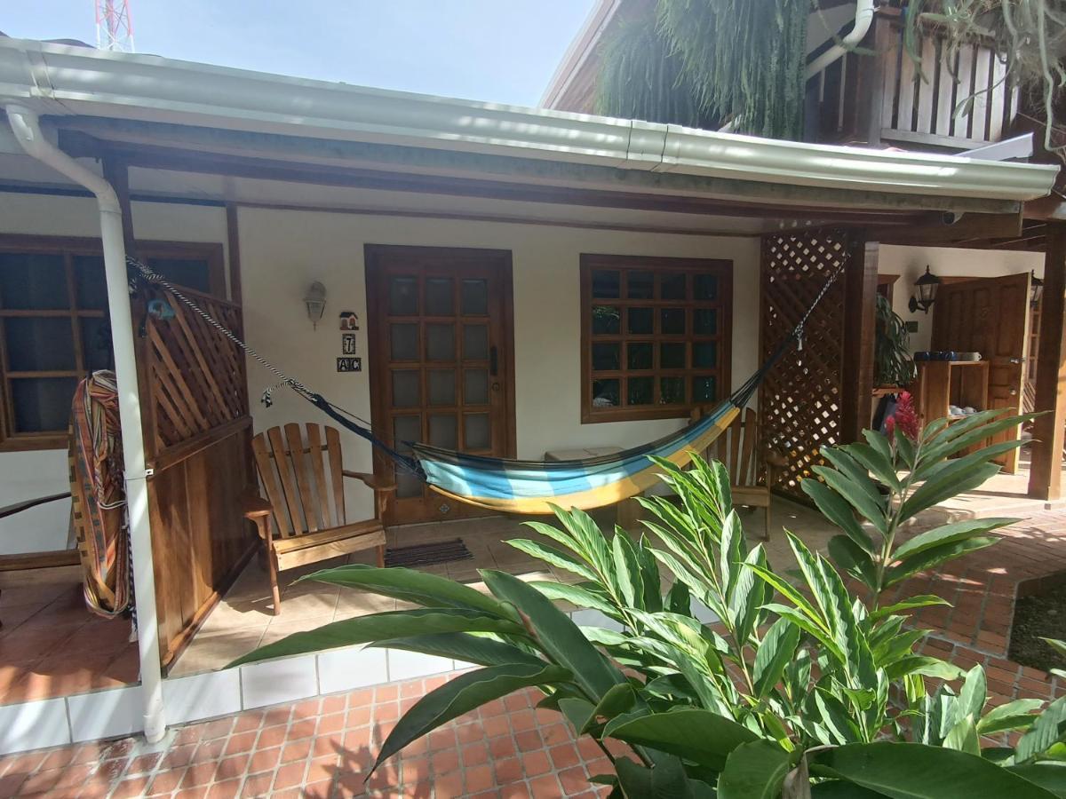 Posada Nena Caribe Puerto Viejo de Talamanca Buitenkant foto