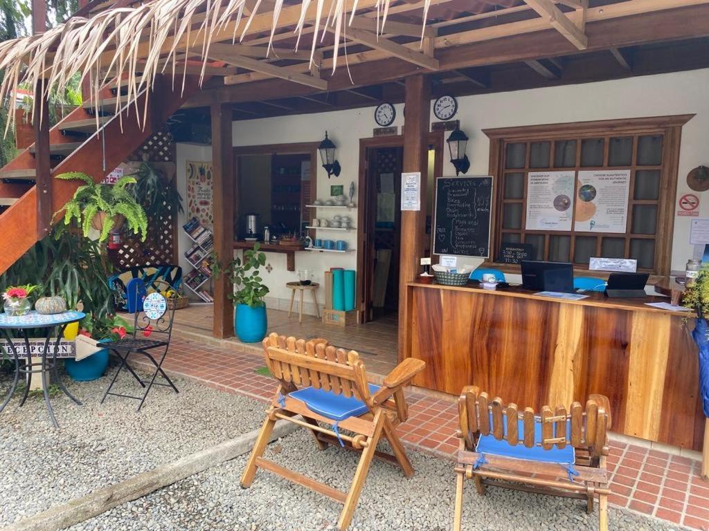 Posada Nena Caribe Puerto Viejo de Talamanca Buitenkant foto